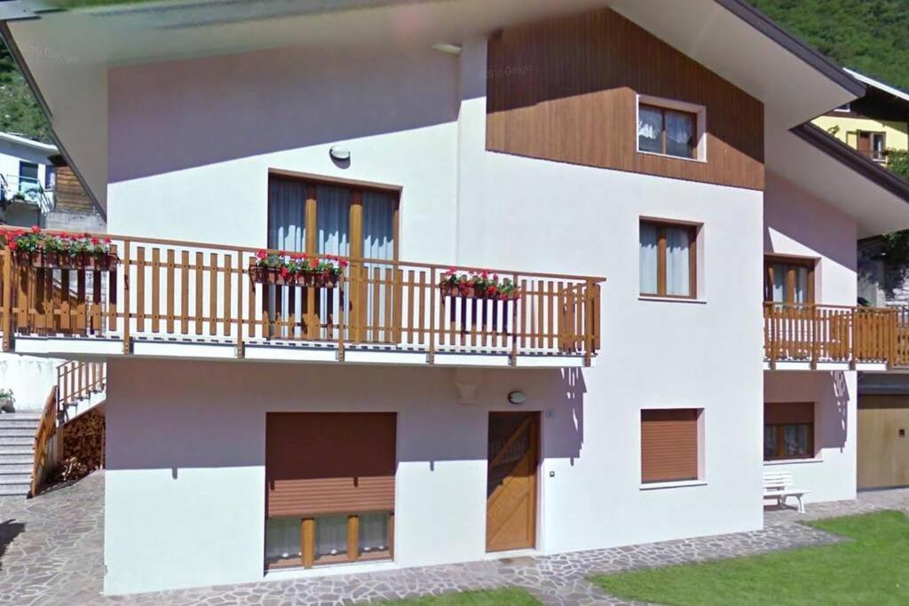Апартаменти Casa Rosa Лонґароне Екстер'єр фото